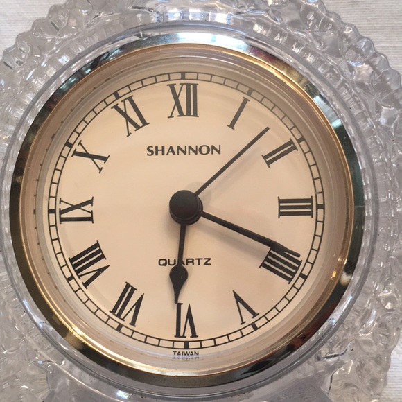 Crystal Clock - Picture 2 of 4